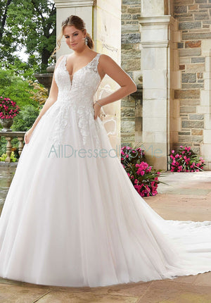 Julietta - Sigourney - 3286 - Cheron's Bridal, Wedding Gown - Morilee Julietta - - Wedding Gowns Dresses Chattanooga Hixson Shops Boutiques Tennessee TN Georgia GA MSRP Lowest Prices Sale Discount