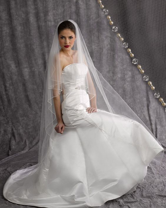 4556 - Cheron's Bridal, Veil