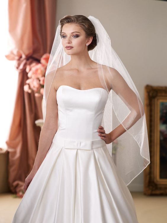 9784 - Cheron's Bridal, Veil