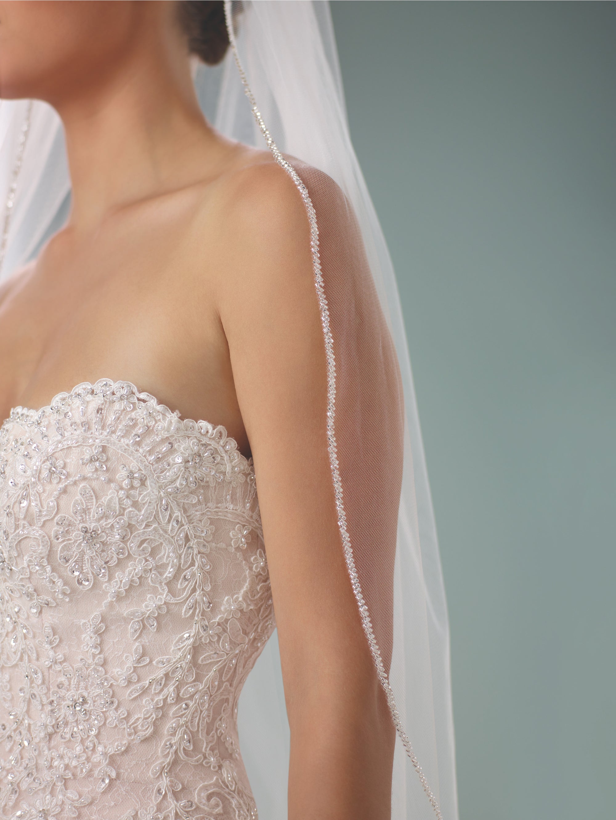 9837 - Cheron's Bridal, Veil